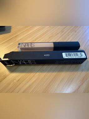 NARS Radiant Creamy Concealer - Macadamia